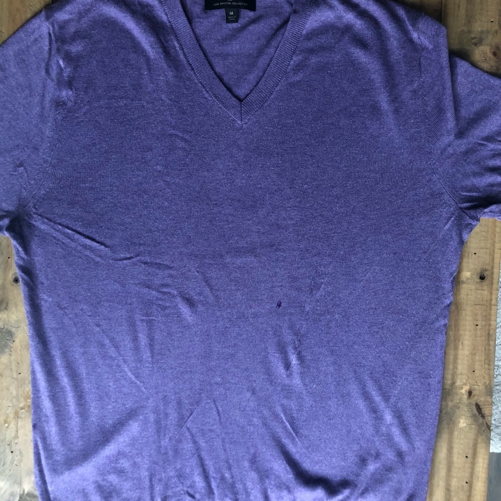 Banana Republic V neck medium